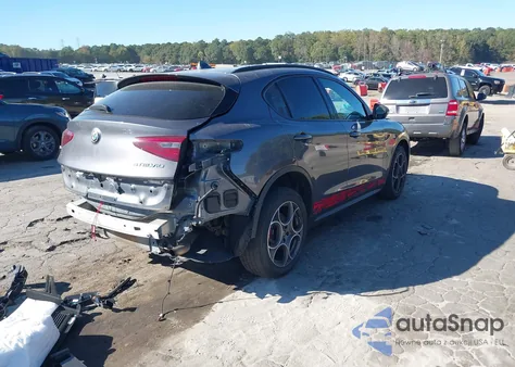 2018 Alfa Romeo Stelvio Sport Awd из США, поврежденный, VIN ZASFAKPN4J7B58961